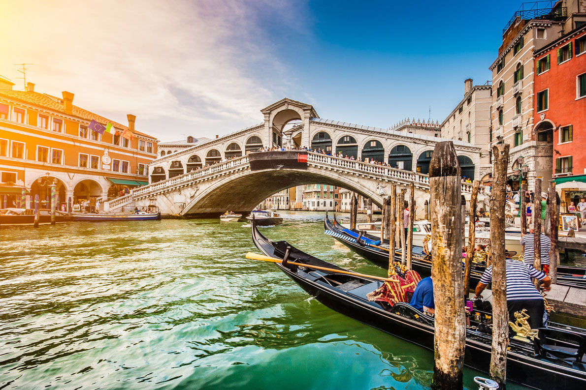 A Ponte de Rialto, Veneza - Itália